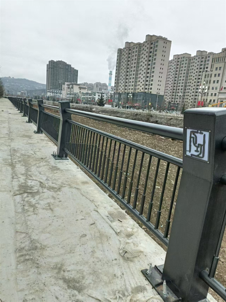 河道護(hù)欄